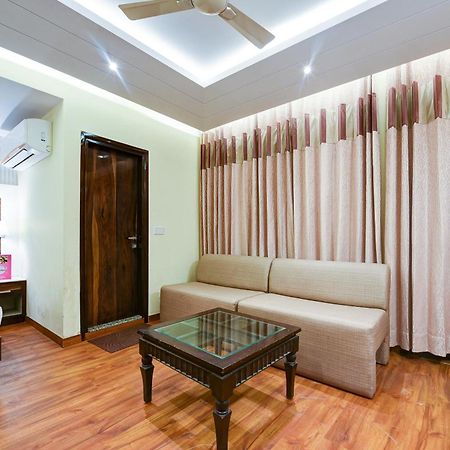 Hotel Geet Deluxe Új-Delhi Kültér fotó